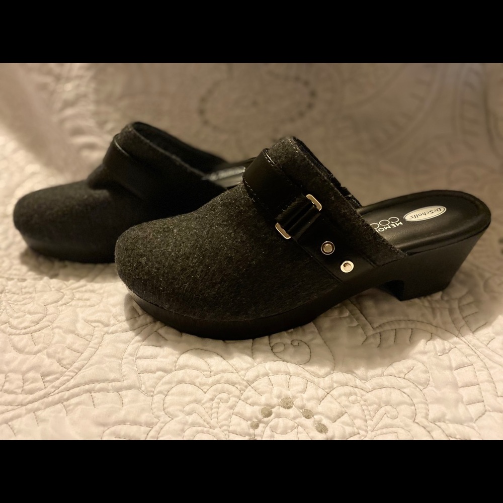 NEW Dr. Scholl’s Clogs